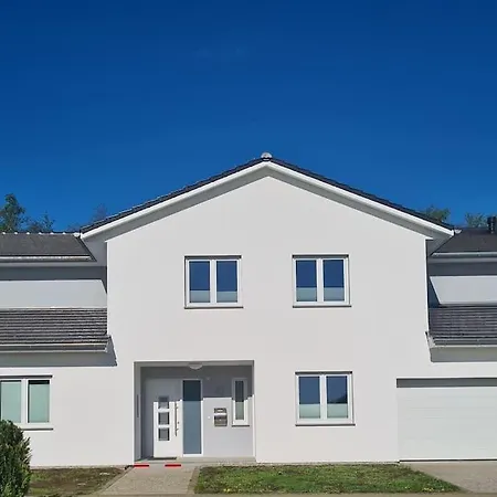 Ostsee-luxus-ferienwohnung * Sanitz